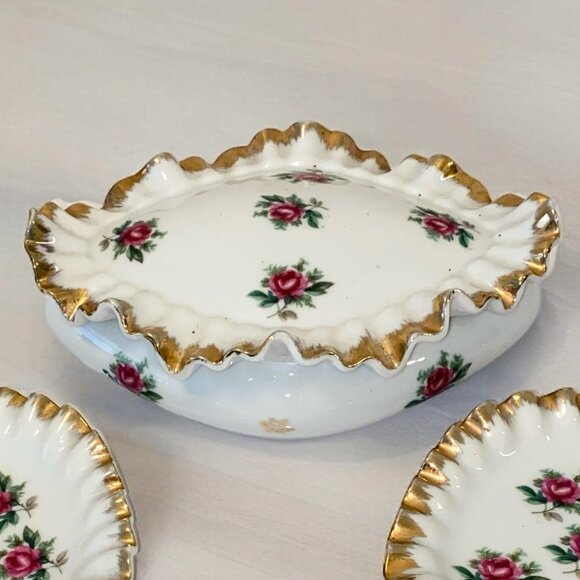 Vintage 4 Pieces Bone China Dish Bowl Plates and Lid White Floral Design - Picture 2 of 7